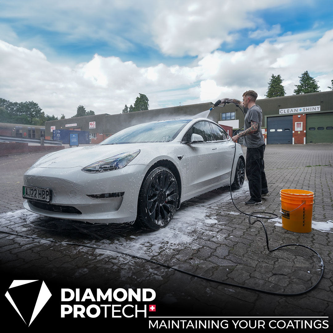 This Is The Ultimate Car Windscreen Polish and Sealant Kit!